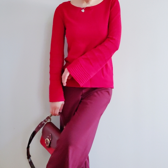 NWOT| BELL SLEEVE SWEATER - Picture 14 of 14